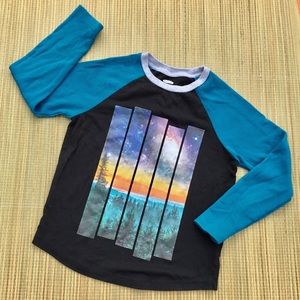 OLD NAVY Longsleeve Raglan Tee Size Medium